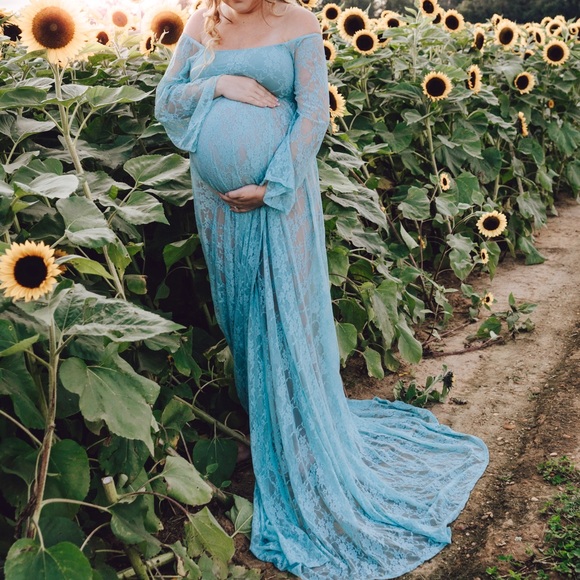 PinkBlush Blue Lace Off Shoulder Maternity Photoshoot Gown/Dress Size Small - Picture 4 of 5